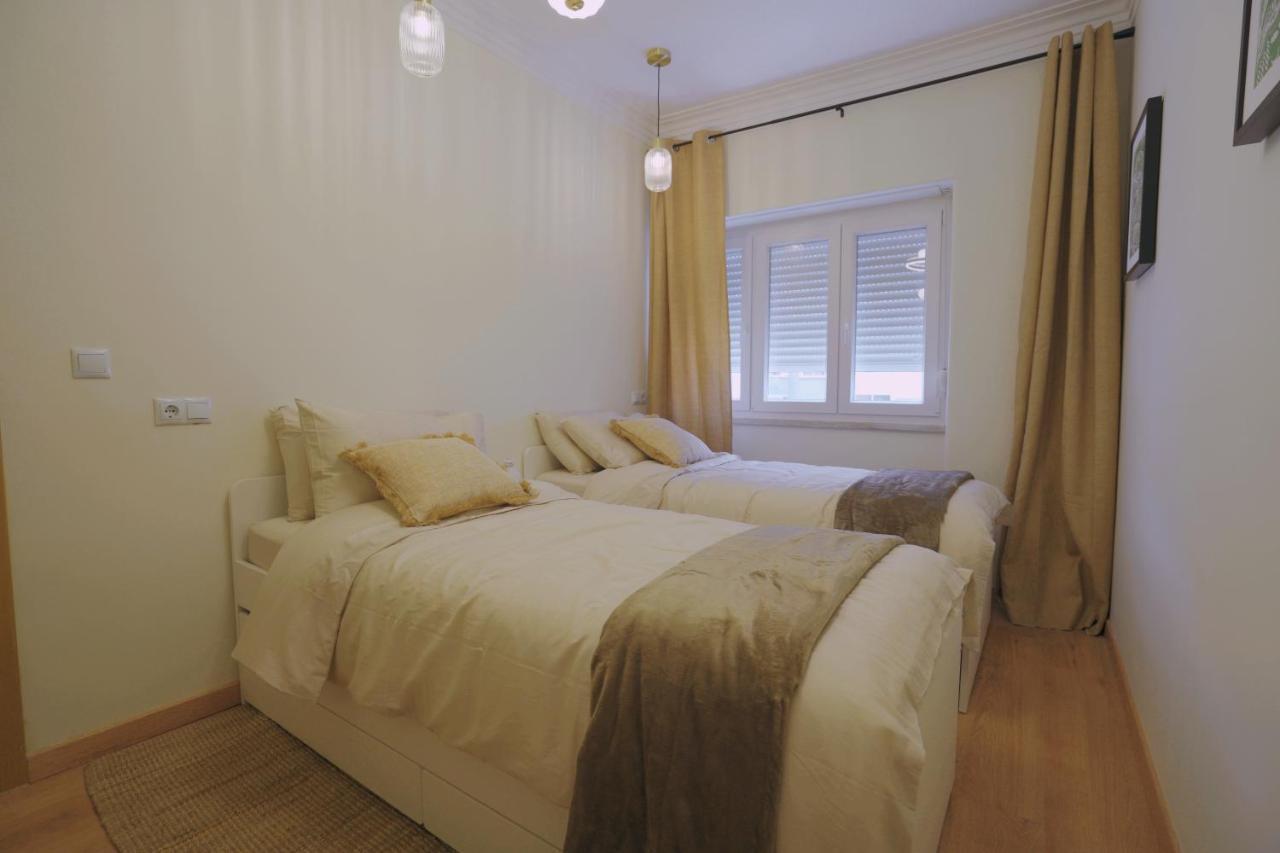 Appartamento Lisbon Charming 94D, Next To Metro Esterno foto